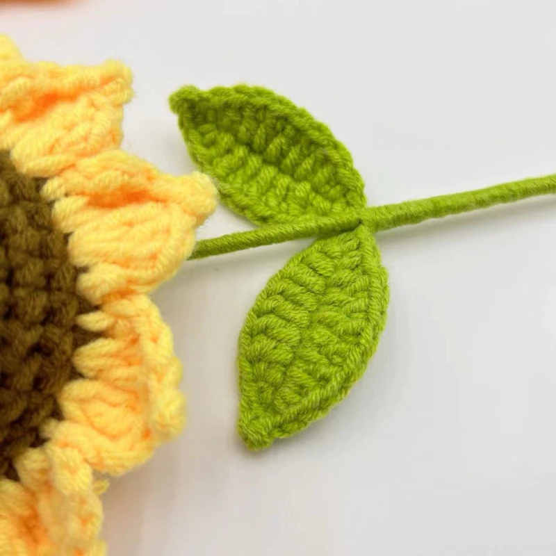 Handmade Crochet Sunflower l 1pc Hand-Woven Knitted Flower for Home Decoration, Valentine?s Day, Teacher's Day & Mother's Day Gift