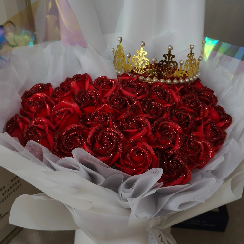 Soap Flower Bouquet Royal Crown Heart Series l 33 Glitter Roses Princess Edition Gift for Birthday, Proposal, Anniversary