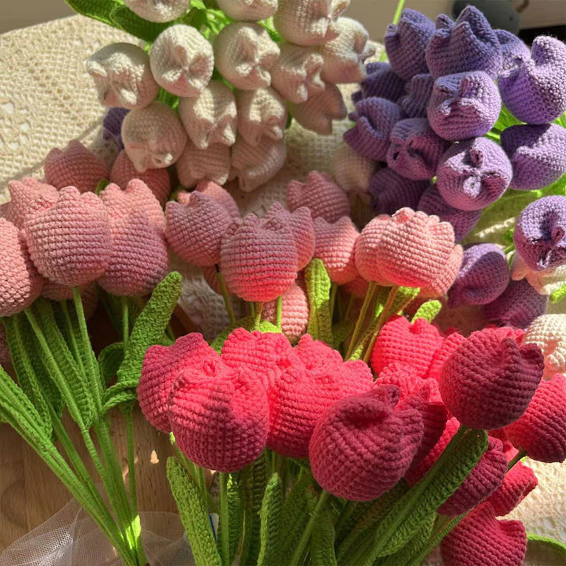 Creative Handmade Crochet Rose Bouquet l Gradient Color Knitted Simulation Flower Gift for Teacher's Day, Valentine's Day & Special Occasions